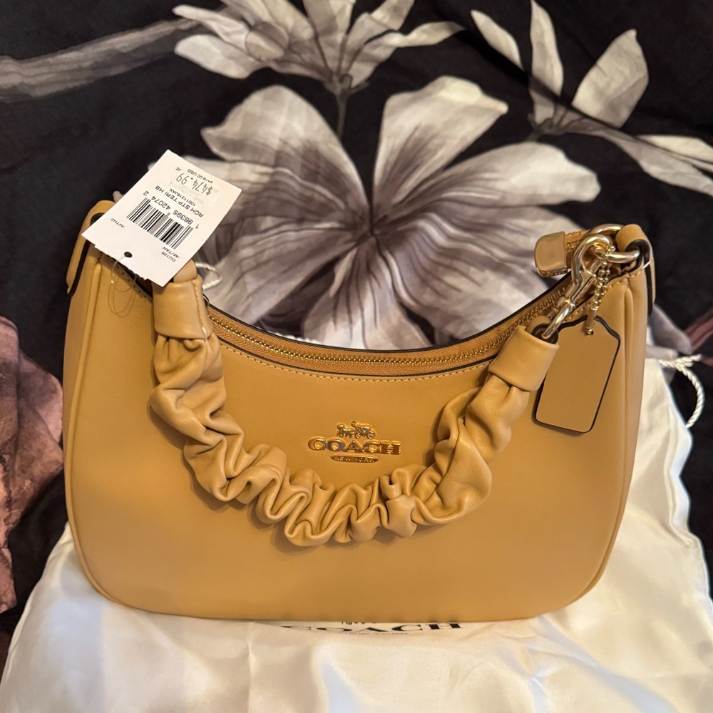 Coach Tan Leather Shoulder Bag with Ruffled Detail - Picture 2 of 11